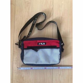 フィラ(FILA)の【FILA 未使用に近い!】ショルダー バッグ 男女兼用 (ショルダーバッグ)