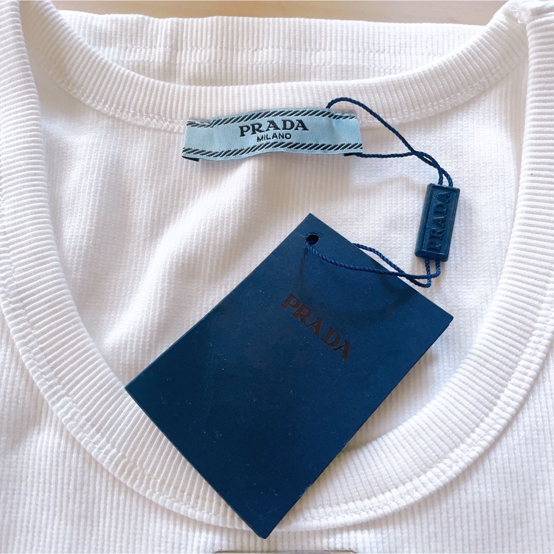 PRADA - PRADA ロゴ リブニットタンクトップ ホワイトの通販 by みー