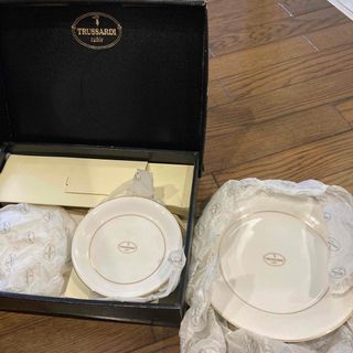 トラサルディ(Trussardi)の新品！トラサルディ！お皿セット！(食器)