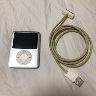 アイポッド(iPod)の【すぐ使える】iPod nano 第3世代　4GB(ポータブルプレーヤー)