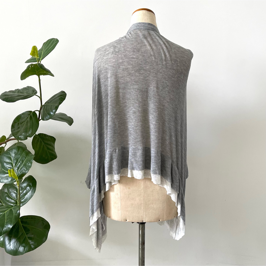 iliann loeb(イリアンローヴ)のiliann loeb♡TOPGAS V Neck Cardigan 美品 レディースのトップス(カーディガン)の商品写真