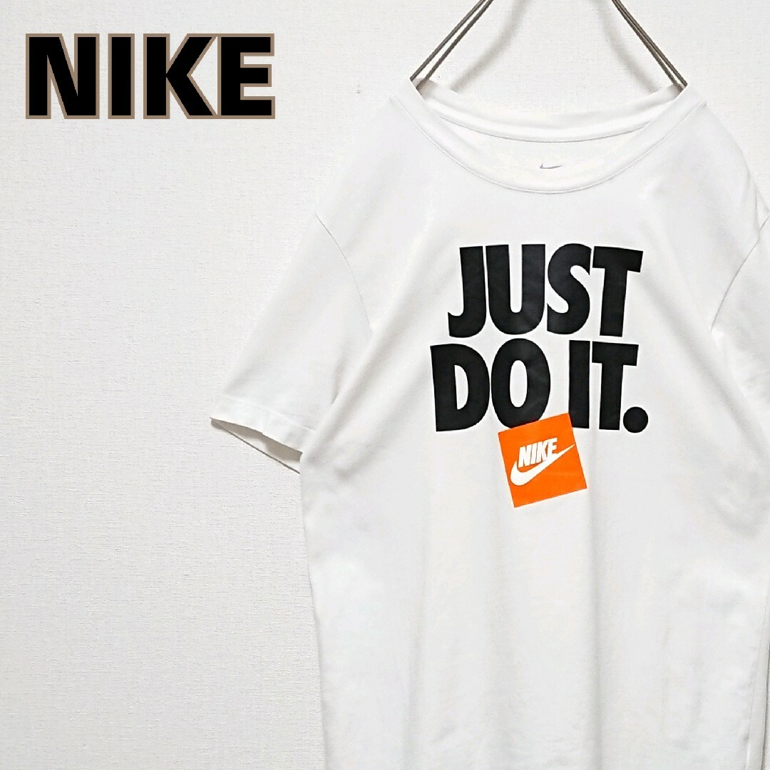 NIKE(ナイキ)のナイキ　フロント　プリント　ロゴ　ホワイト　半袖　Tシャツ メンズのトップス(Tシャツ/カットソー(半袖/袖なし))の商品写真