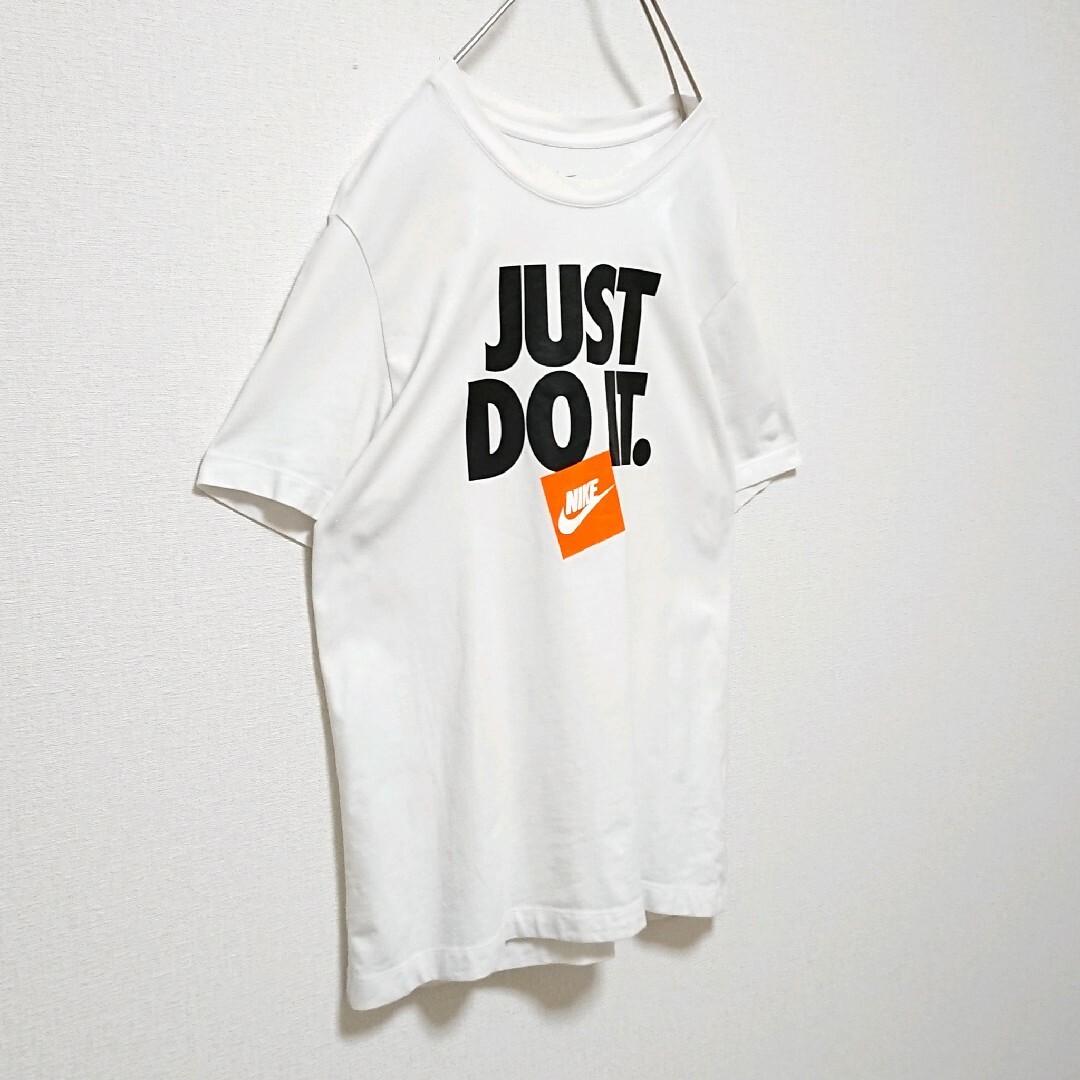 NIKE(ナイキ)のナイキ　フロント　プリント　ロゴ　ホワイト　半袖　Tシャツ メンズのトップス(Tシャツ/カットソー(半袖/袖なし))の商品写真