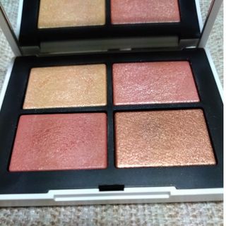 ナーズ(NARS)のちいぽぽ様専用ですNARSライトリフレクティングクワッドアイシャドー　03176(アイシャドウ)