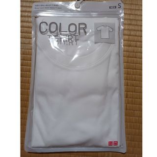 ユニクロ(UNIQLO)の男性用Tシャツ(シャツ)