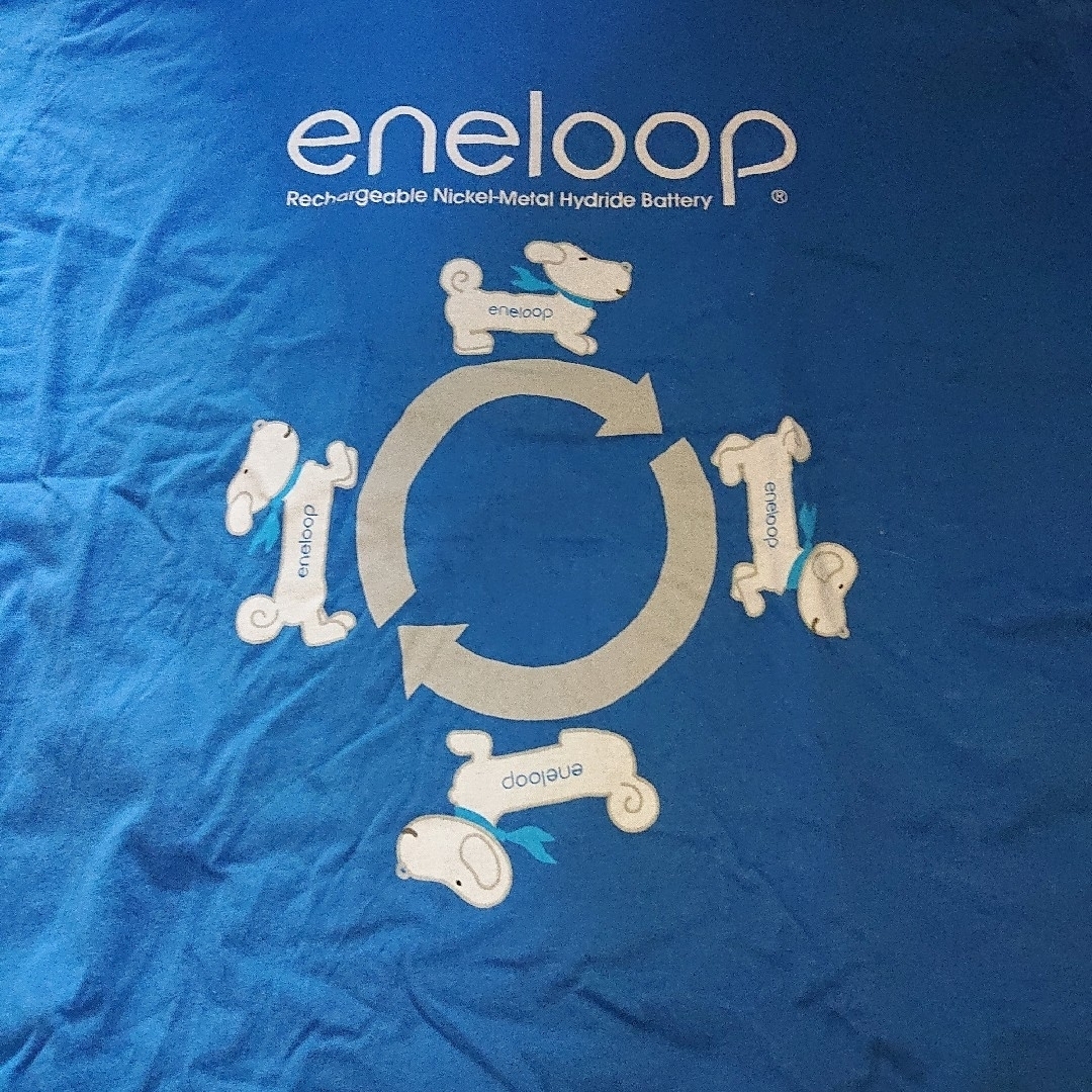 UNIQLO(ユニクロ)の【古着】「エネループ(eneloop)」XXL  ユニクロUT企業コラボTシャツ メンズのトップス(Tシャツ/カットソー(半袖/袖なし))の商品写真