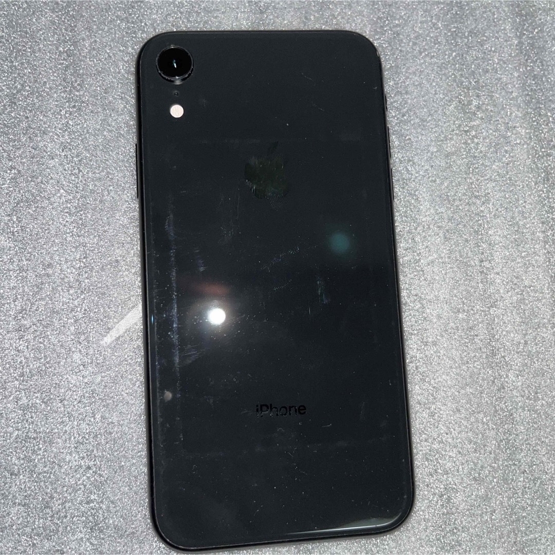 iPhone XR Black 64 GB au