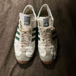 アディダス(adidas)の希少　vintage フランス製　adidas カントリー(スニーカー)