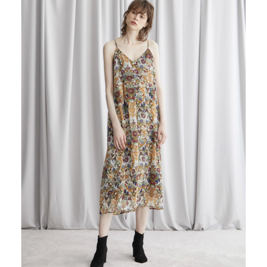 シーライク様専用【即完売】MUVEIL ミュベール フラワープリントワンピース