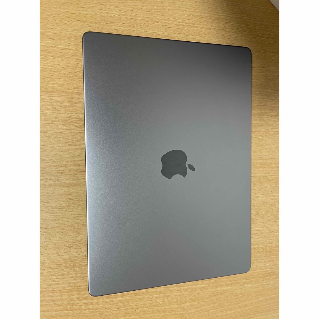 Apple(アップル)のMacbook Pro M1 14インチ 2023 スペースグレイ スマホ/家電/カメラのPC/タブレット(ノートPC)の商品写真