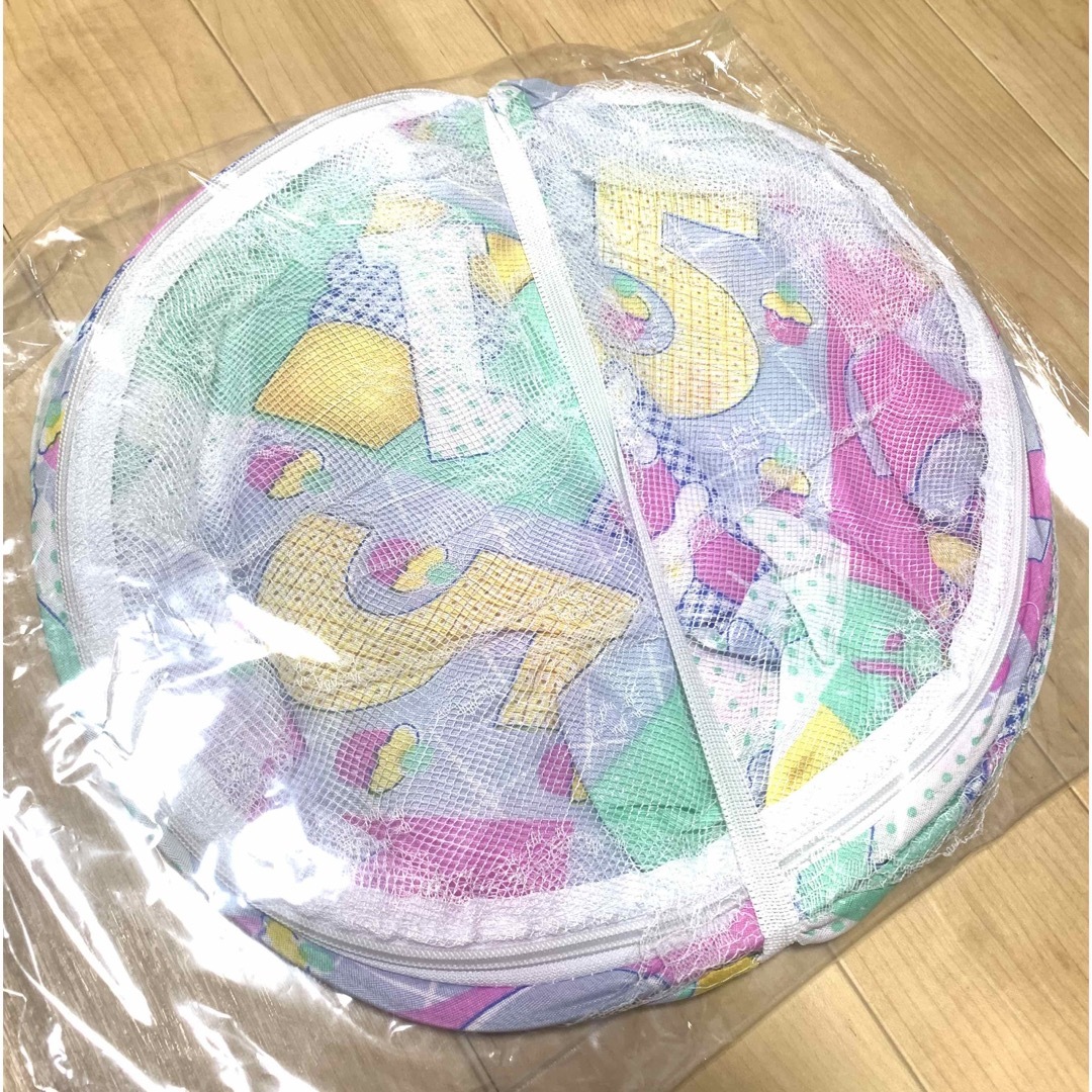 専用です☆ ワンタッチ　ベビー蚊帳　持ち運び便利♪ キッズ/ベビー/マタニティの寝具/家具(その他)の商品写真