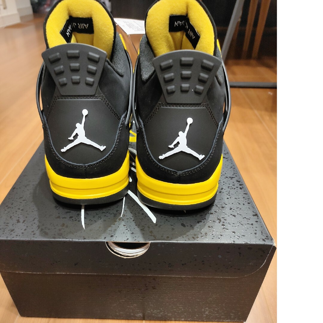 Jordan Brand（NIKE）(ジョーダン)の30cm Nike Air Jordan 4 Retro Thunder メンズの靴/シューズ(スニーカー)の商品写真