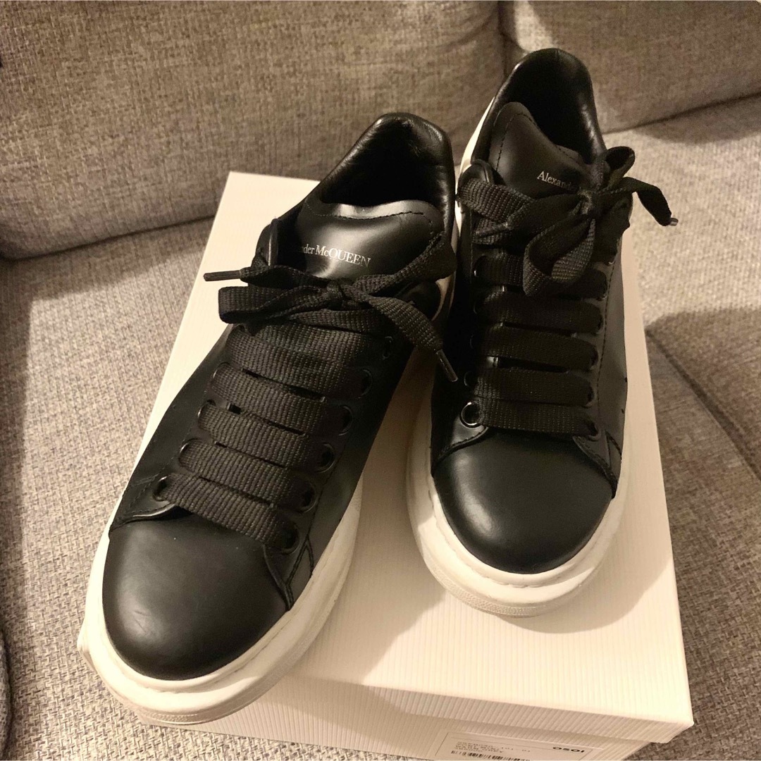 alexander mcqueen スニーカー