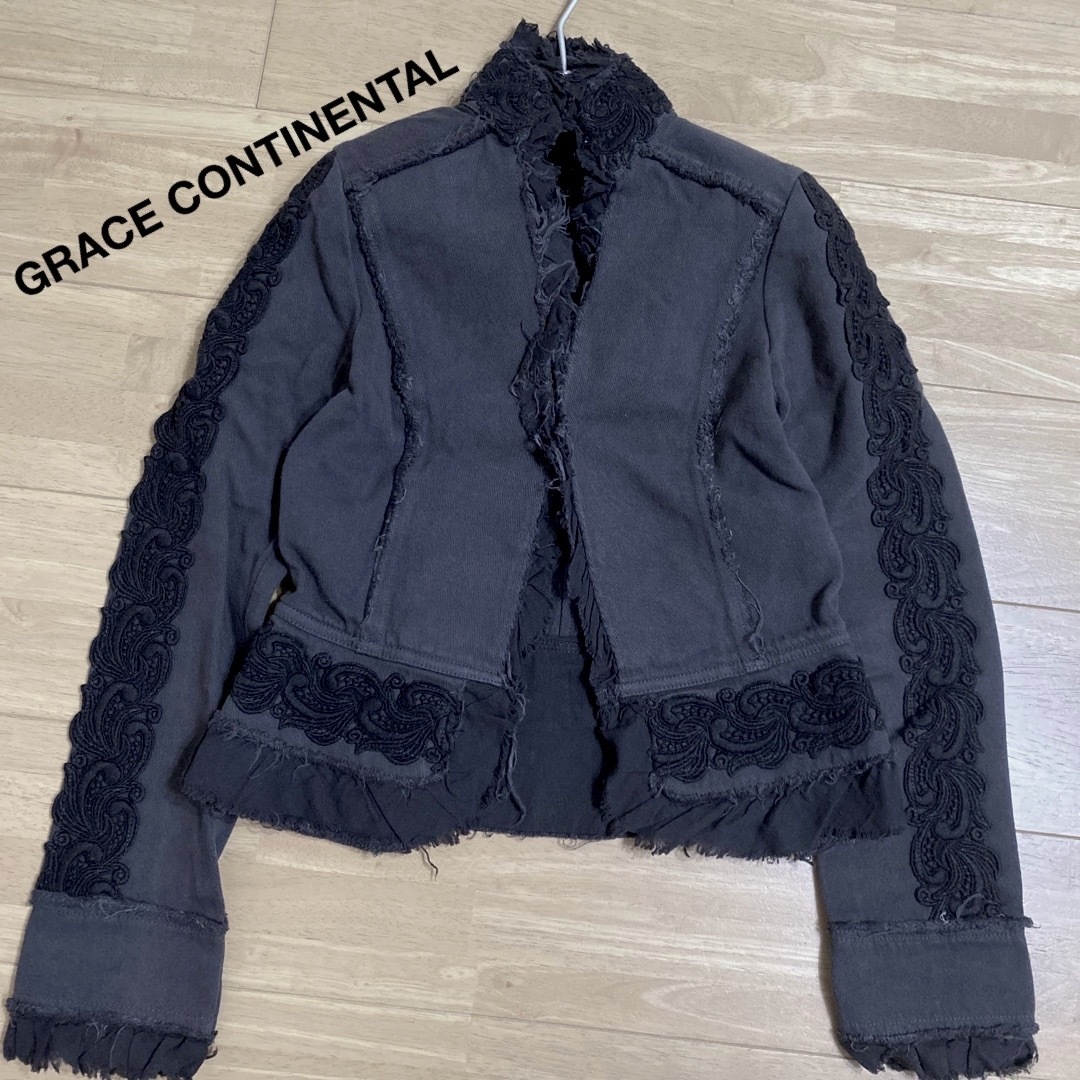 GRACE CONTINENTAL(グレースコンチネンタル)のGRACE CONTINENTAL 刺繍  ジャケット レディースのジャケット/アウター(ミリタリージャケット)の商品写真