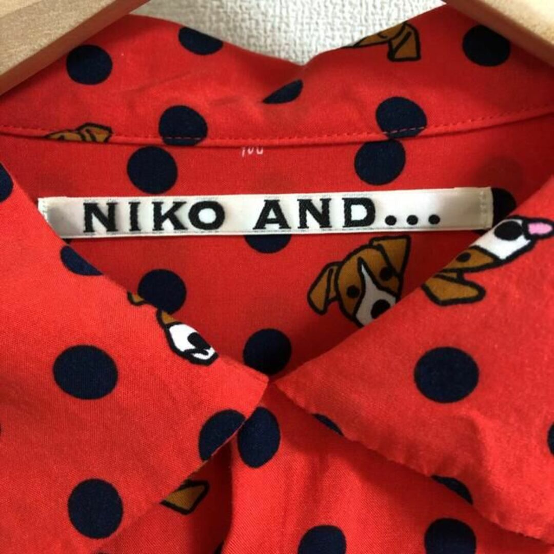 niko and...(ニコアンド)のnico and…　ニコアンド　イヌネコAND総柄　半袖　シャツ　フリーサイズ レディースのトップス(シャツ/ブラウス(半袖/袖なし))の商品写真