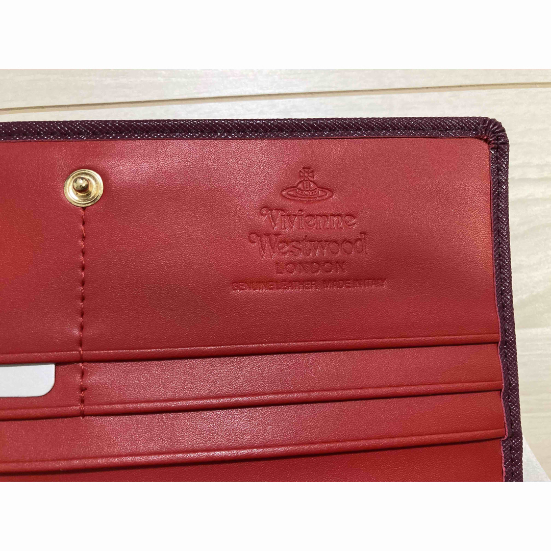 Vivienne Westwood(ヴィヴィアンウエストウッド)のVivienne Westwood ヴィヴィアンウエスト レザー 長財布 赤 紫 レディースのファッション小物(財布)の商品写真