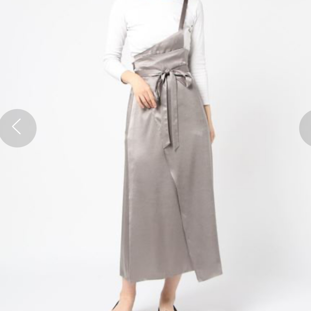 SNIDEL(スナイデル)のSNIDEL サテンジャンスカ　巻きスカート レディースのスカート(ひざ丈スカート)の商品写真