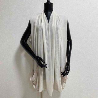 イッセイミヤケ(ISSEY MIYAKE)の✽ 新品 day to day HIROMI YOSHIDA ジレカーディガン(カーディガン)