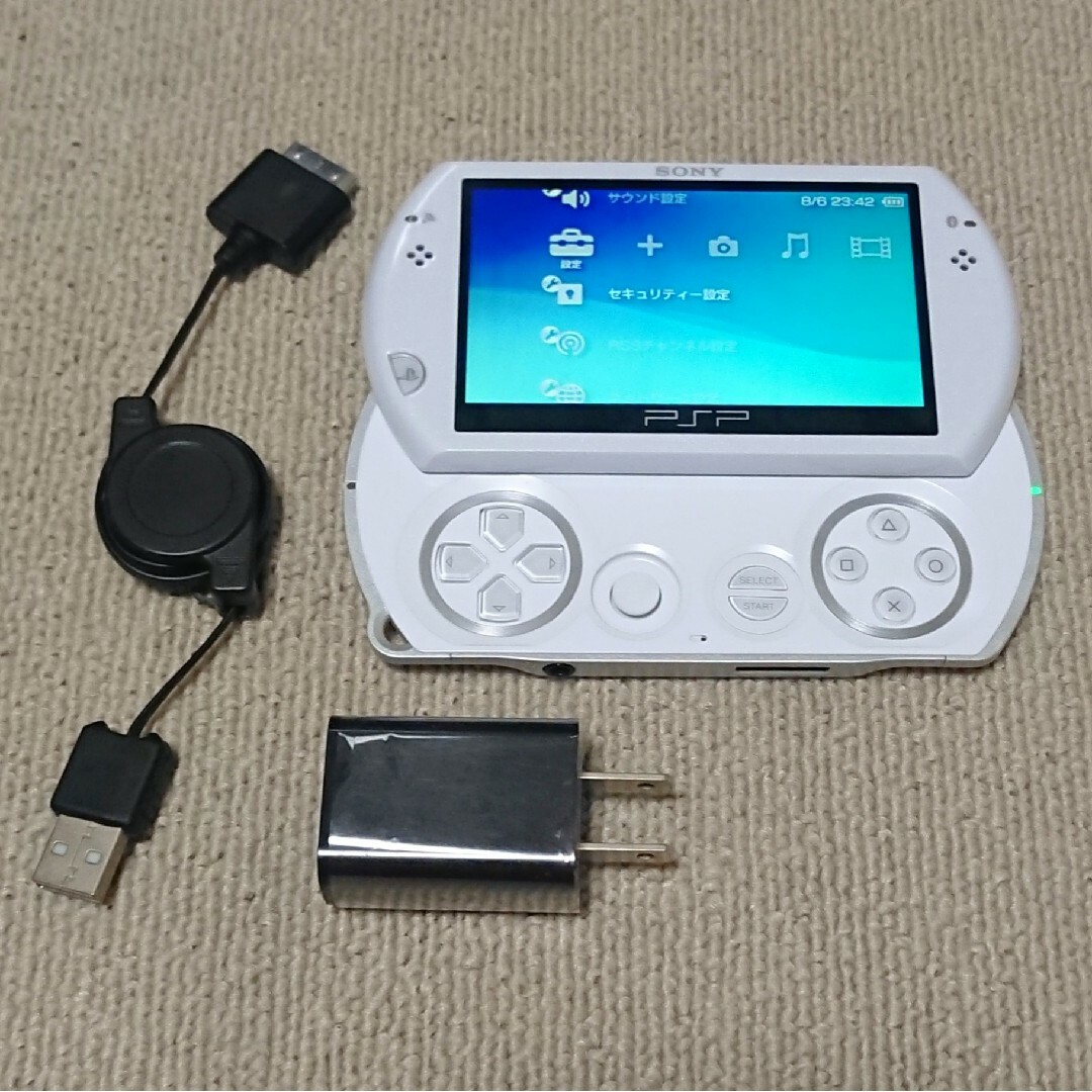 【美品】 SONY ソニー PSP Go PSP-N1000