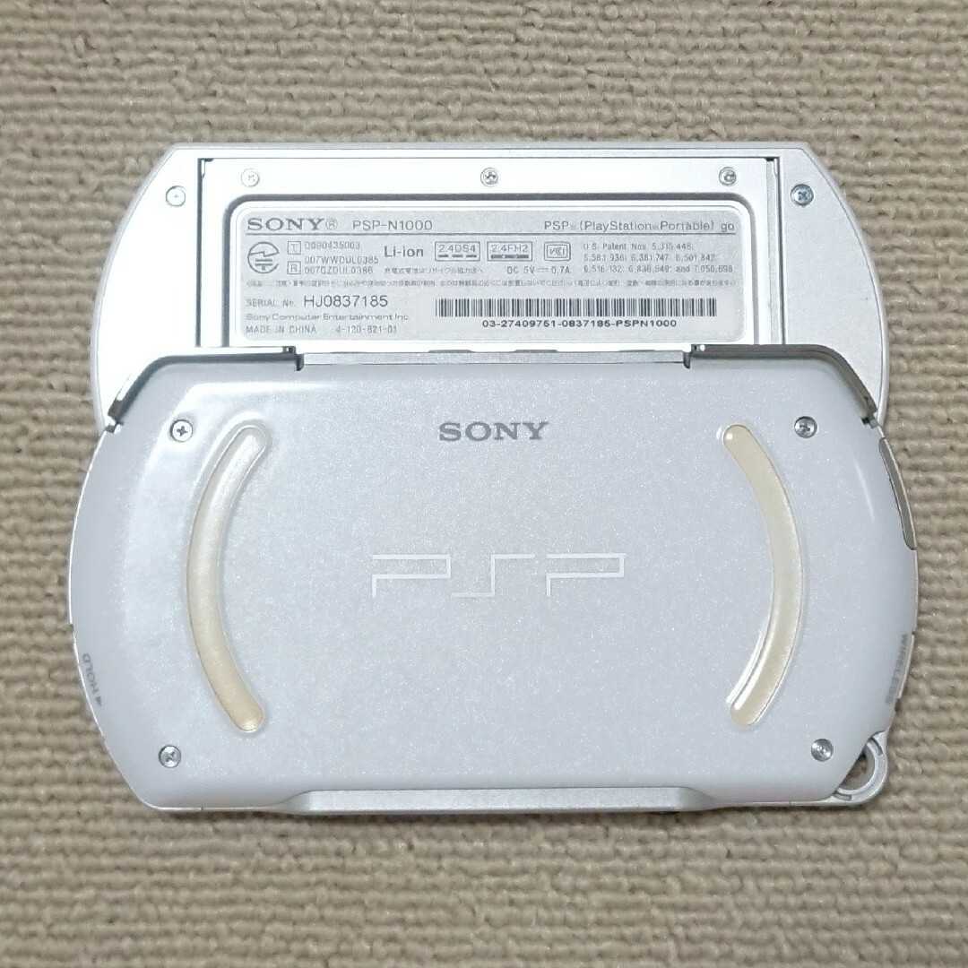 【美品】 SONY ソニー PSP Go PSP-N1000 2