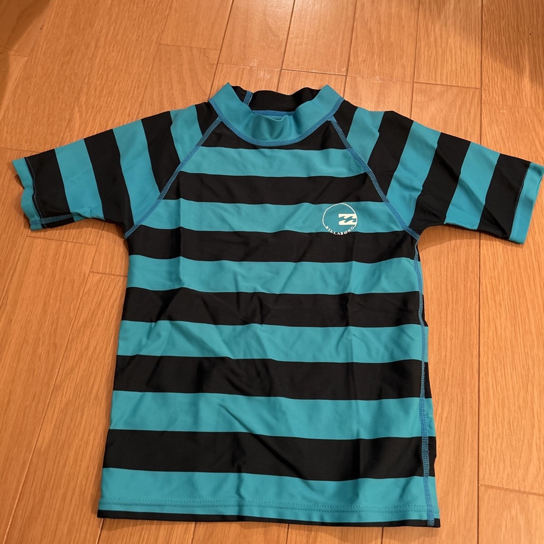 billabong(ビラボン)のオススメ！ラッシュガード半袖 110 キッズ/ベビー/マタニティのキッズ服男の子用(90cm~)(水着)の商品写真