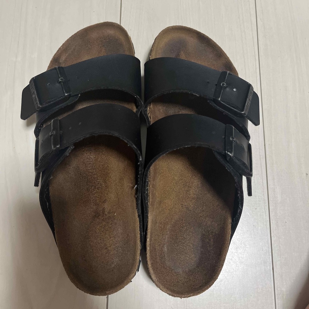 BIRKENSTOCK(ビルケンシュトック)のビルケンシュトック　アリゾナブラック　37 レディースの靴/シューズ(サンダル)の商品写真