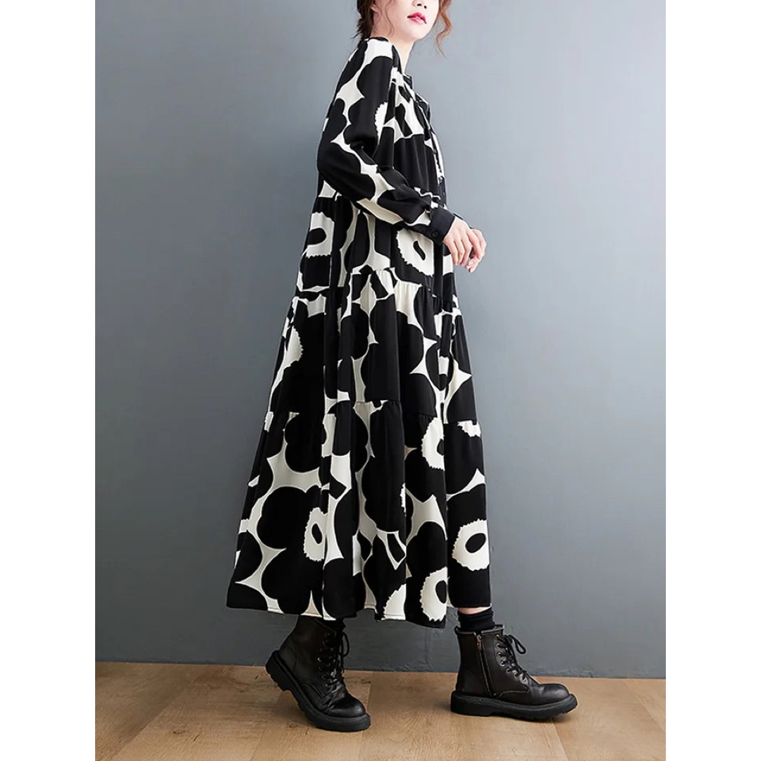 marimekko(マリメッコ)の北欧　モノトーン マリメッコ ワンピース　大きめ　フリーサイズ　黒白 レディースのワンピース(ロングワンピース/マキシワンピース)の商品写真