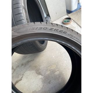 PIRELLI⭐︎タイヤ285/45R21 113W 4本セット