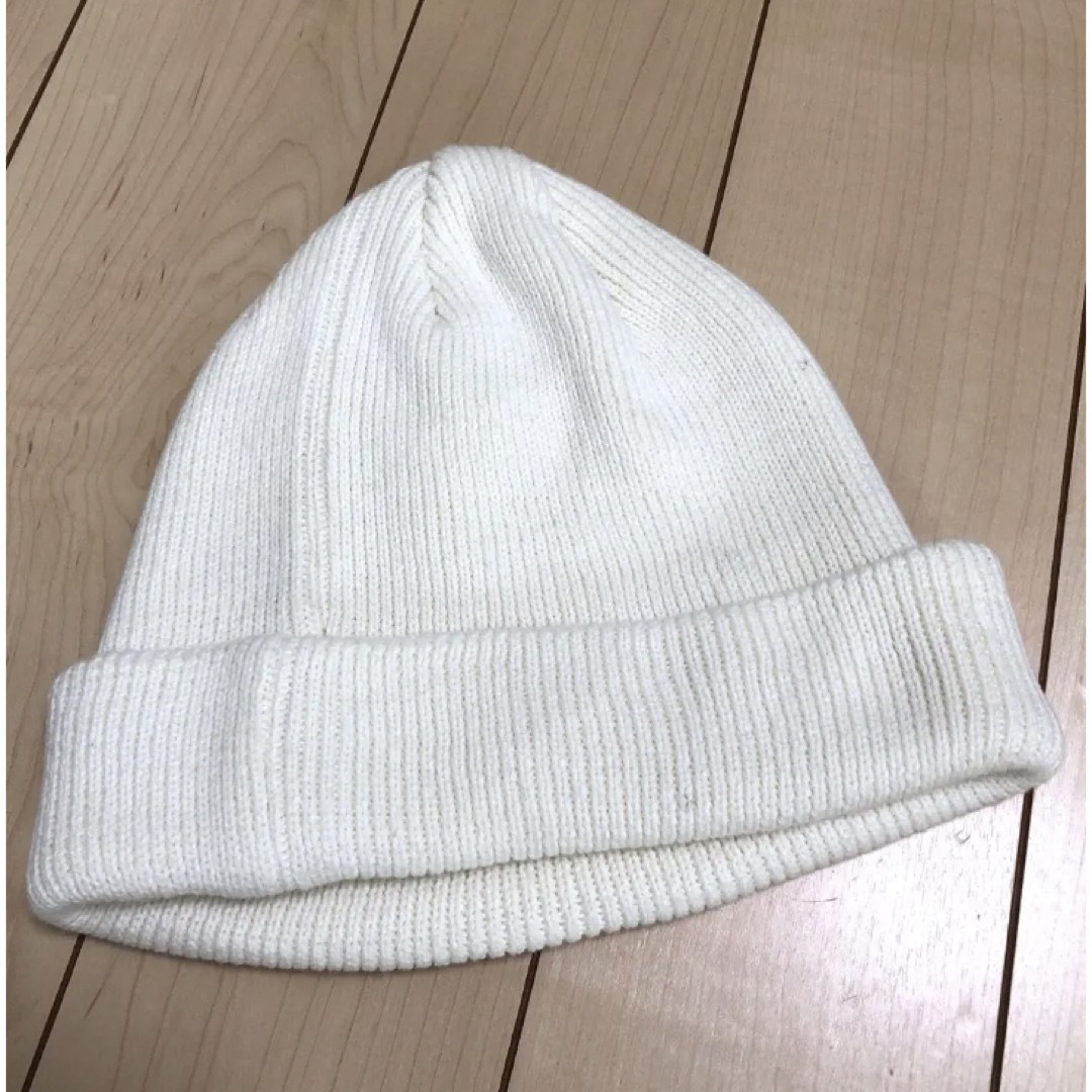 LOWRYS FARM(ローリーズファーム)のローリーズファーム　綿100% ニット帽子　白 レディースの帽子(ニット帽/ビーニー)の商品写真