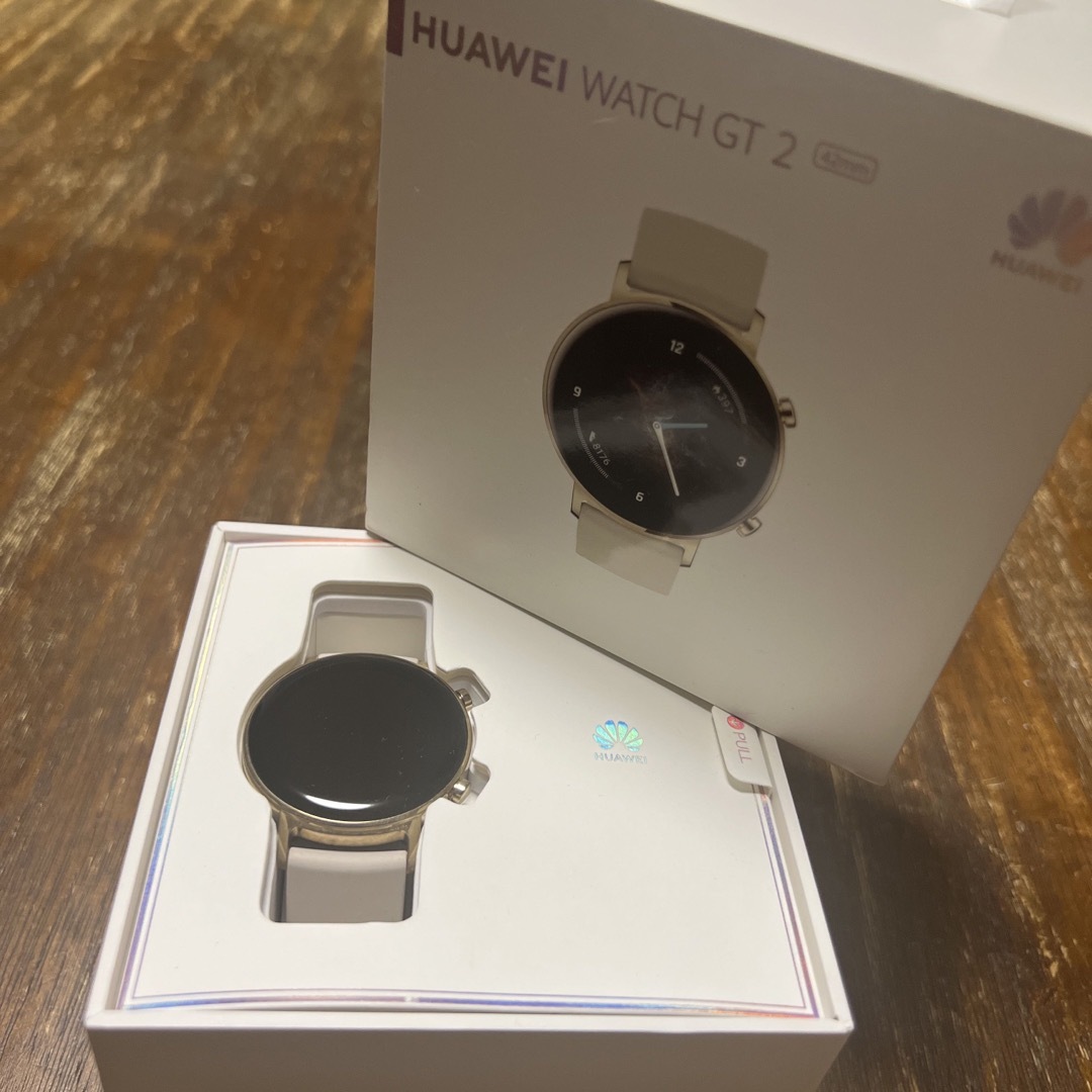 HUAWEl WATCHGT2 42mm スマートウォッチ - 腕時計