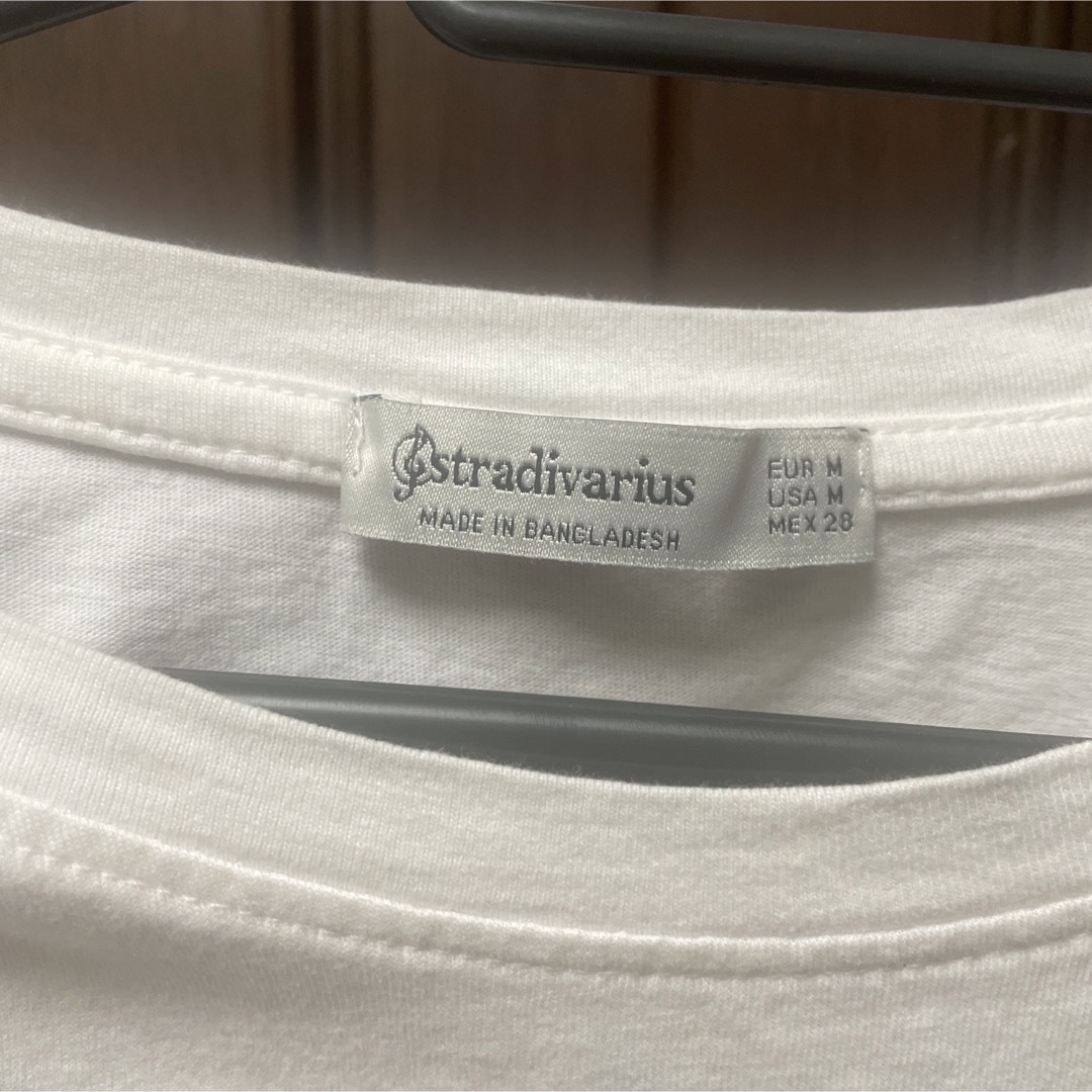 stradivarius(ストラディバリウス)のStradivarius 白Tシャツ レディースのトップス(Tシャツ(半袖/袖なし))の商品写真