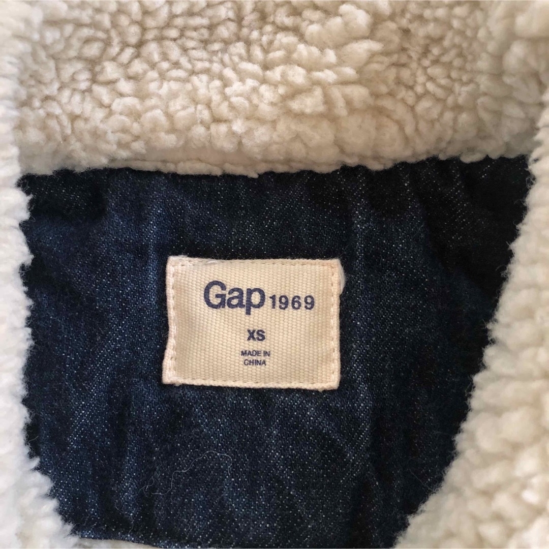 GAP(ギャップ)の【GAP】デニムジャケット　メンズXS  デニムボアジャケット　アウター メンズのジャケット/アウター(Gジャン/デニムジャケット)の商品写真