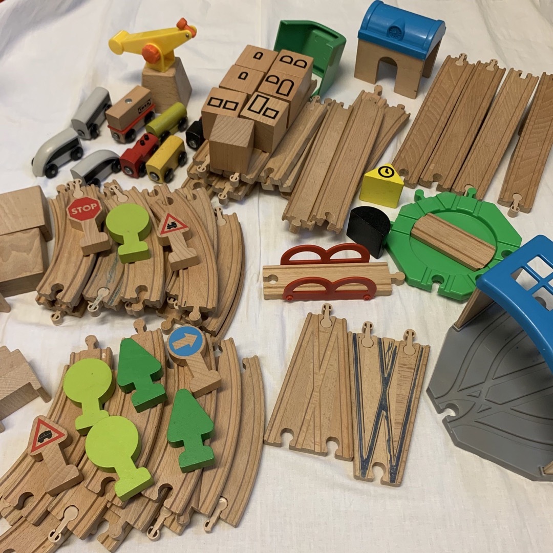 IKEA(イケア)のIKEA レールセット キッズ/ベビー/マタニティのおもちゃ(電車のおもちゃ/車)の商品写真