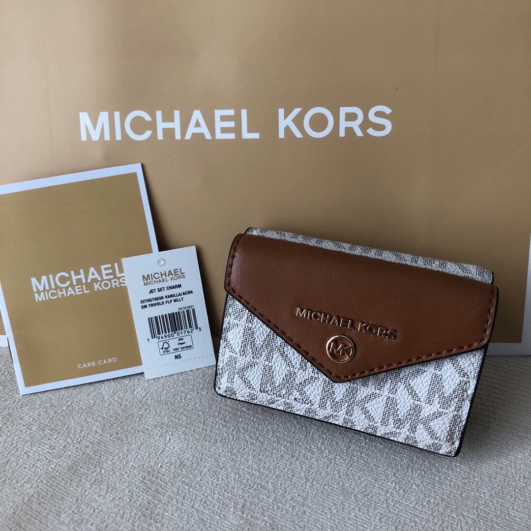 Michael Kors   新品MICHAEL KORS マイケルコース 三つ折り財布