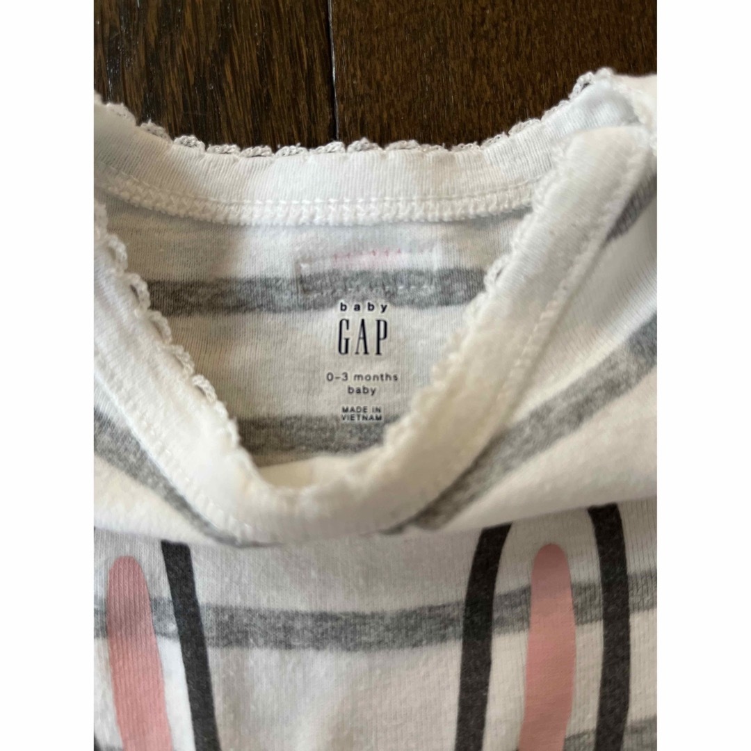 babyGAP(ベビーギャップ)の半袖ロンパース　ベビーギャップ キッズ/ベビー/マタニティのベビー服(~85cm)(ロンパース)の商品写真