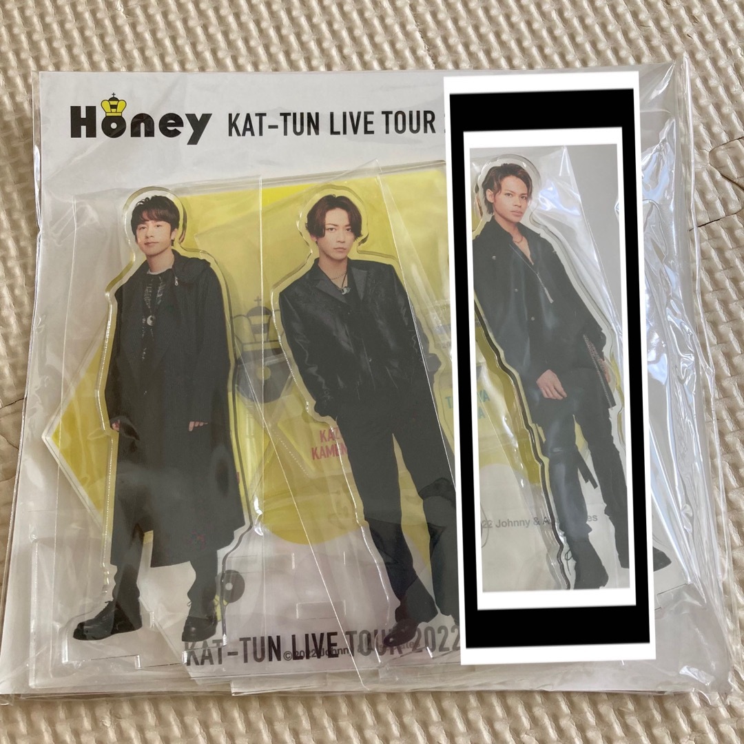 KAT-TUN(カトゥーン)の上田竜也 アクリルスタンド エンタメ/ホビーのタレントグッズ(アイドルグッズ)の商品写真