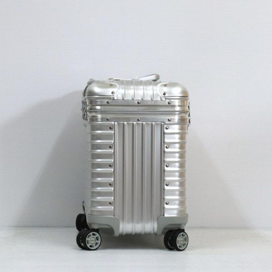 RIMOWA(リモワ)の(KM0464)訳あり リモワ TOPAS PILOT 37L シルバー レディースのバッグ(スーツケース/キャリーバッグ)の商品写真