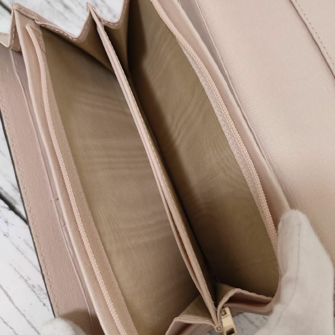 ☆未使用に近い☆FURLA フルラ 長財布 フラップ ロゴ金具