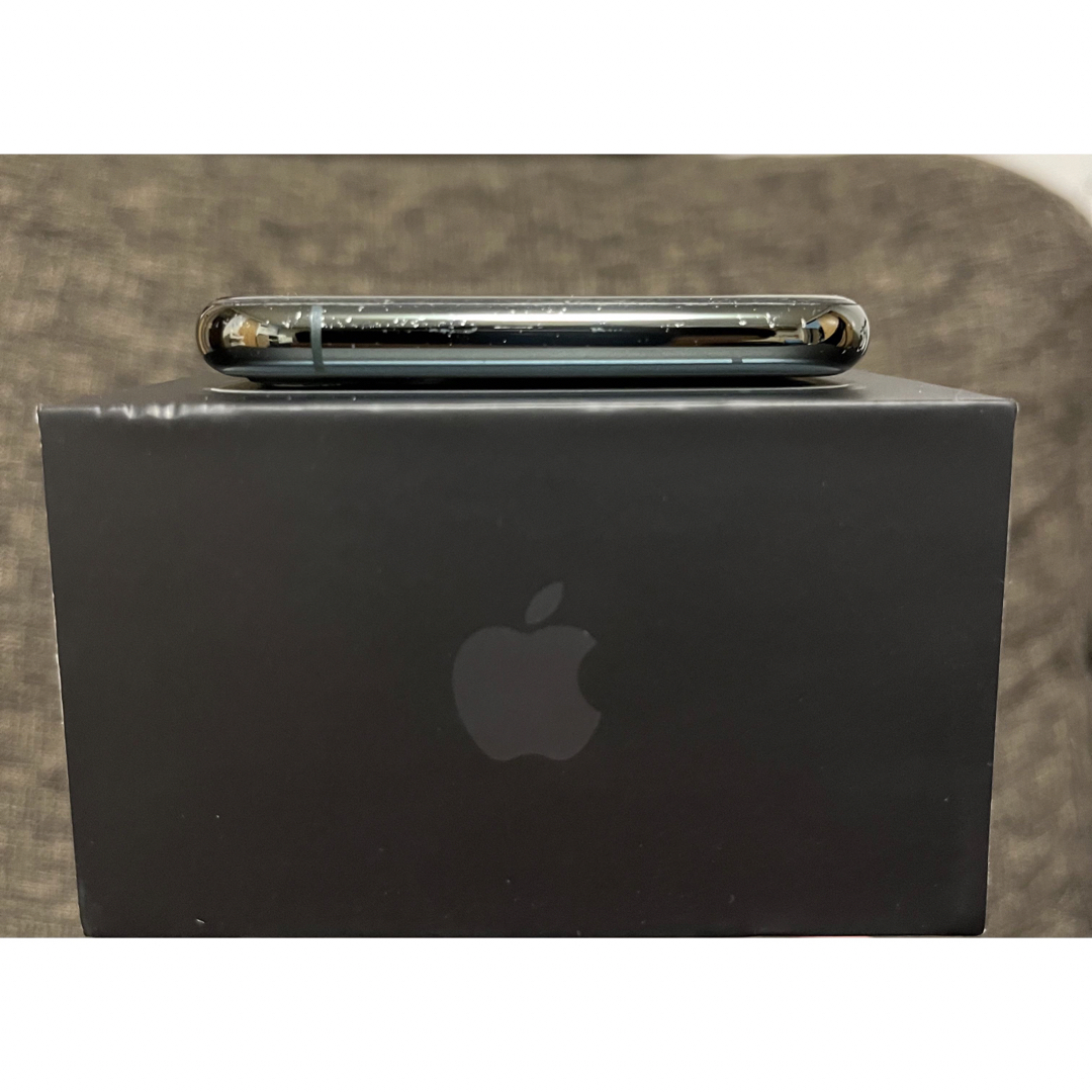 iPhone 11 Pro ミッドナイトグリーン 256 GB SIMフリー iPhone 11 Pro ミッドナイトグリーン 256 GB SIMフリー