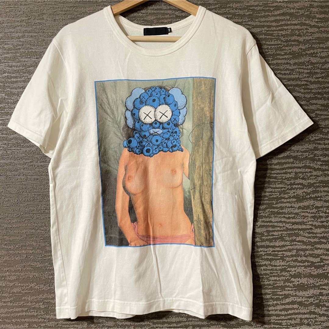 kaws カウズ アート Tシャツの通販 by 出品君|ラクマ