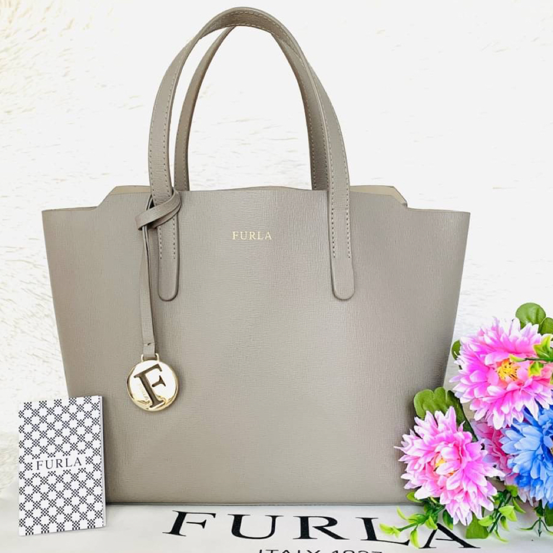 FURLAフルラ SALLYSTOTEサリーＬサイズ ブラック 黒 トートバッグ-