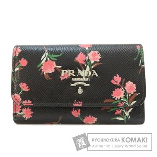 プラダ(PRADA)のPRADA 1PG222 フラワーモチーフ サフィアーノ キーケース レザー レディース(キーケース)