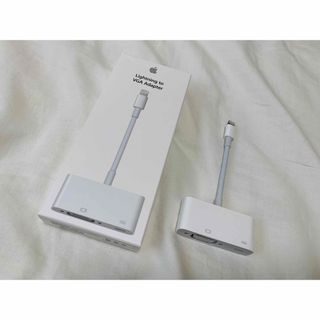 アップル(Apple)のAPPLE正規品 Lightning - VGAアダプタ MD825ZM/A (映像用ケーブル)