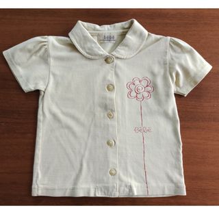 ベベ(BeBe)のbebe ベベ　襟&ボタン付カットソー　90サイズ　ライトイエロー　花(Tシャツ/カットソー)