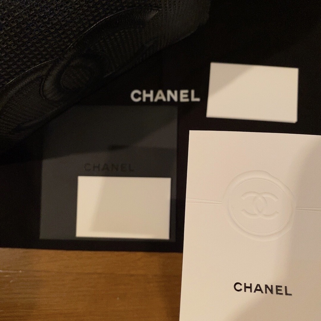 Chanel ハンドバッグ (すごく可愛いデザイン！)