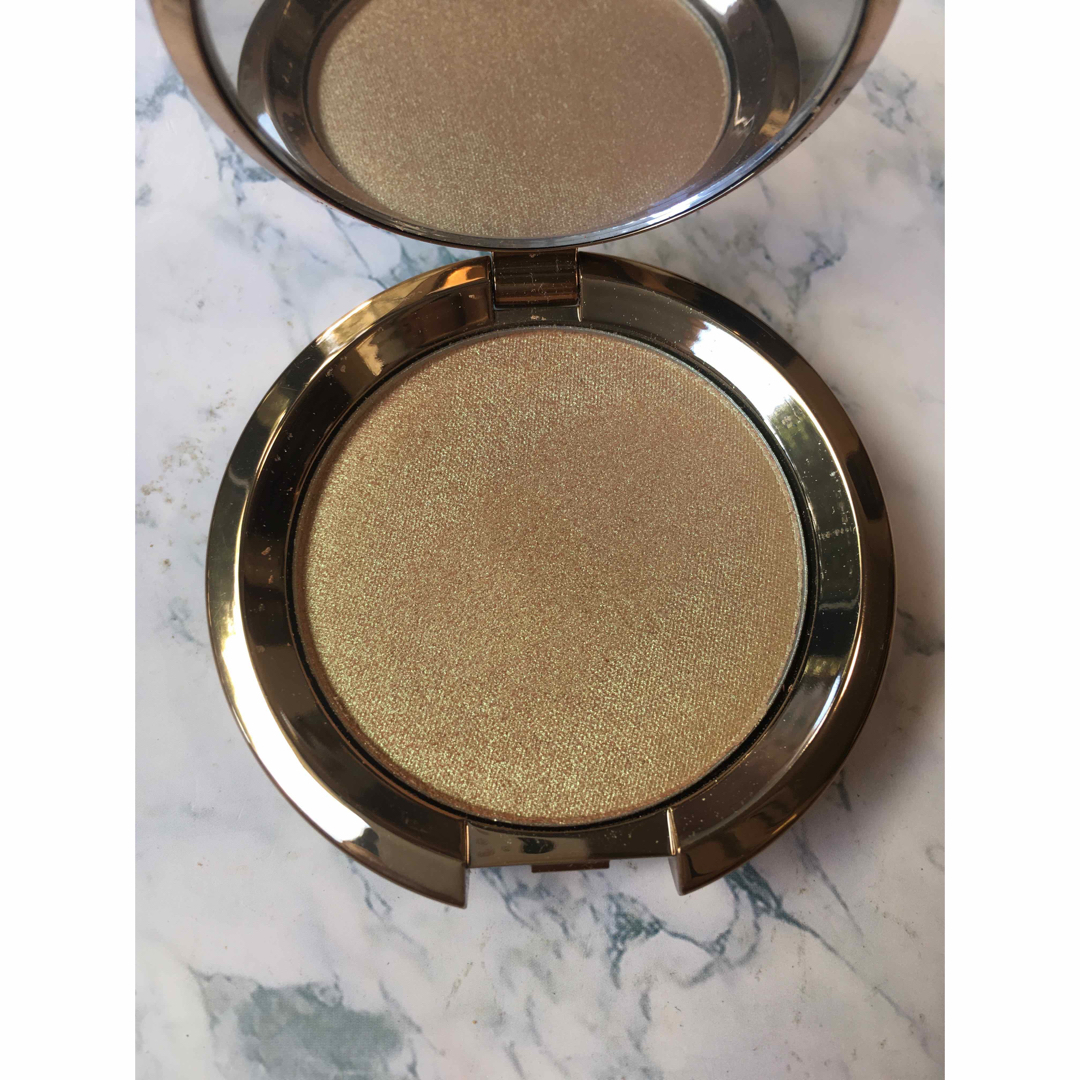 BECCA Highlighter For Face &Eye コスメ/美容のベースメイク/化粧品(フェイスカラー)の商品写真