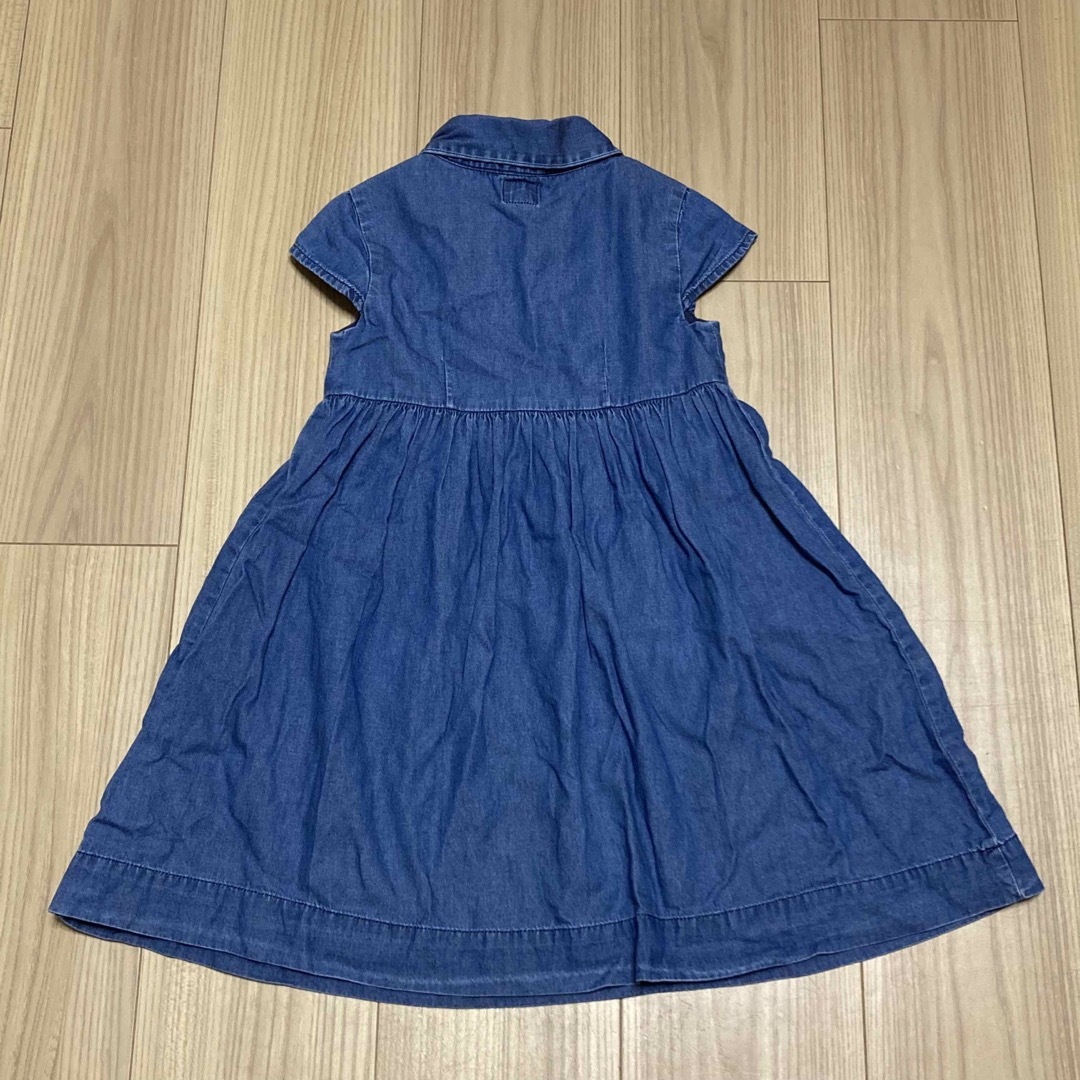 babyGAP(ベビーギャップ)のbabyGap デニムワンピース キッズ/ベビー/マタニティのキッズ服女の子用(90cm~)(ワンピース)の商品写真