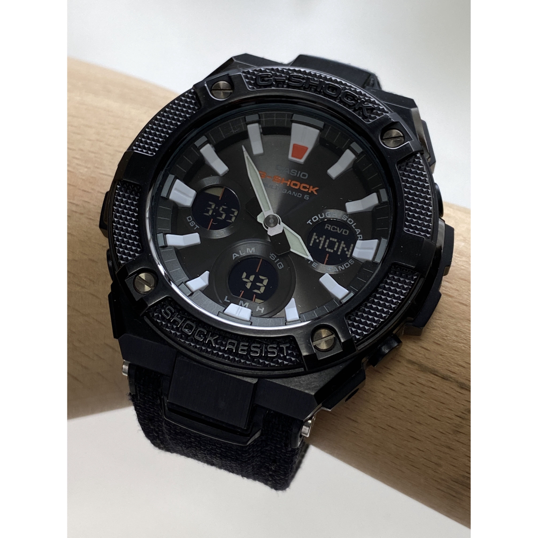 デカG/デジアナ/G-SHOCK/GST-W130BC/電波ソーラー/時計/箱付