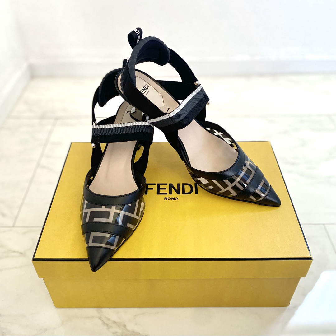 新しく登場 【新品】FENDI フェンディ コリブリ 37h ハイヒール/パンプス