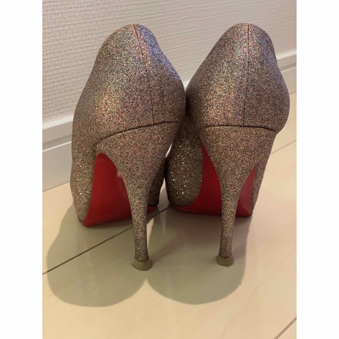 Christian Louboutin(クリスチャンルブタン)のルブタン　グリッターオープントゥパンプス レディースの靴/シューズ(ハイヒール/パンプス)の商品写真